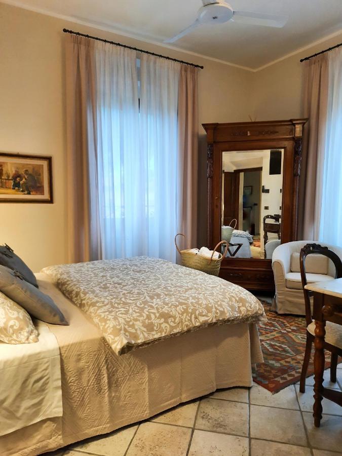 Boutique Fox's 3*