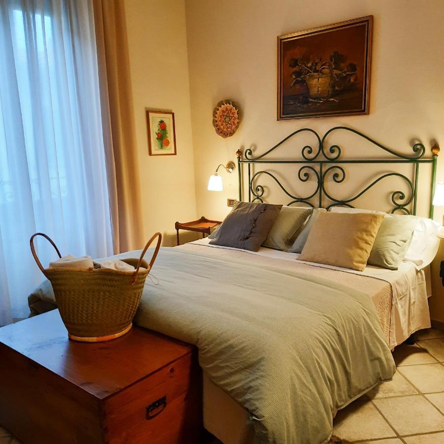 Boutique Fox's 3*
